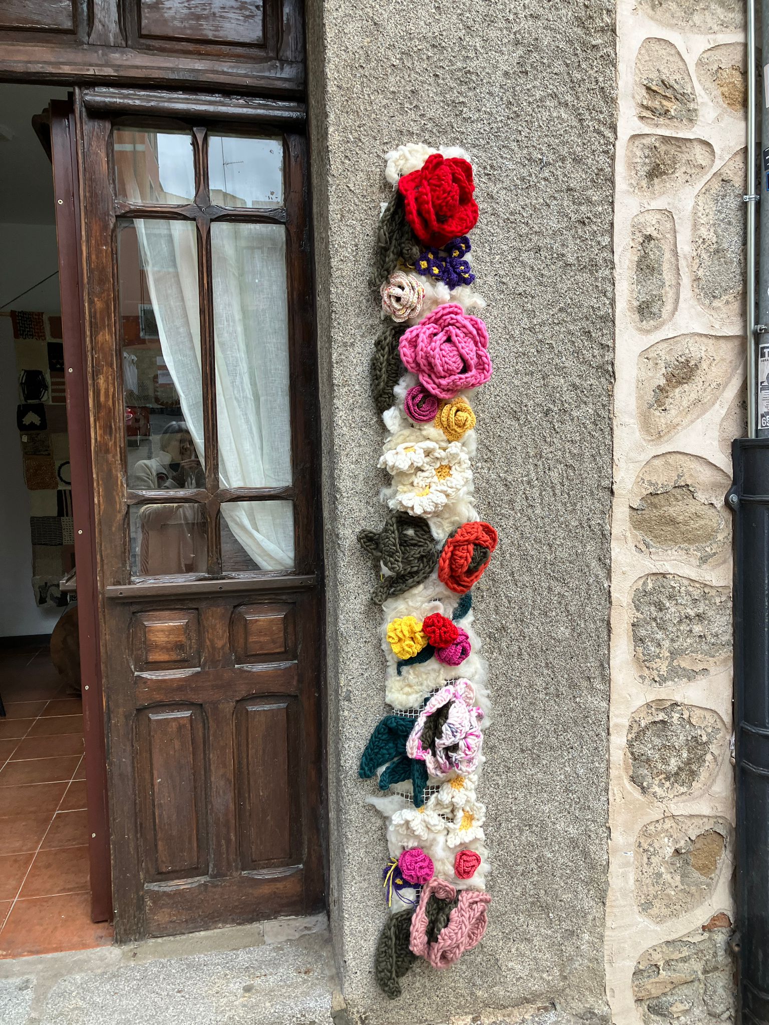 WhatsApp Image 2025-10-29 at 10.07.15 (3) Decoración de la Fachada Hilandia