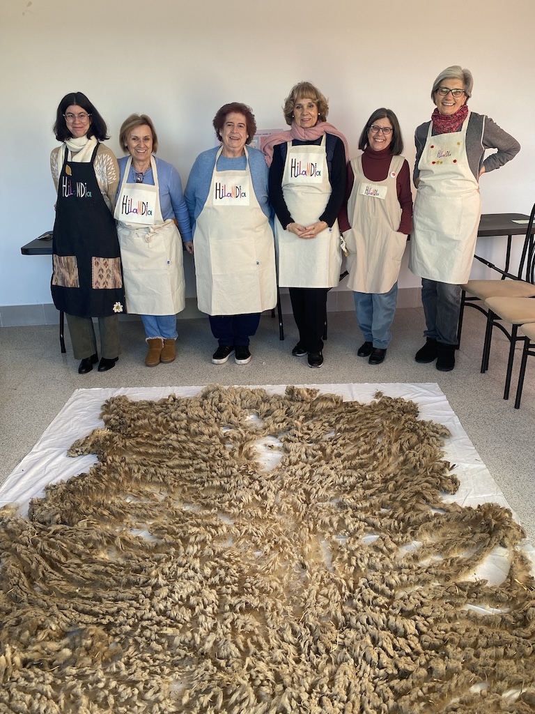 Las chicas de hilandia LAs chicas de Hilandia